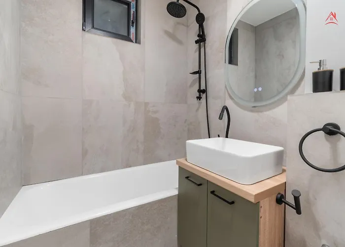 Halfofme Appartement Boekarest