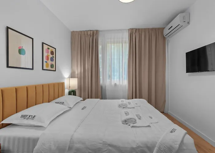 Halfofme Apartament